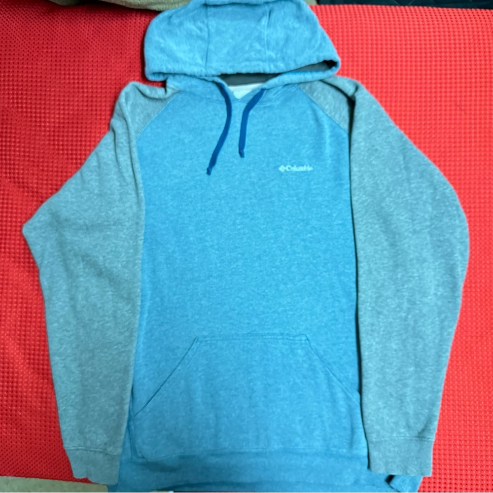 Columbia hoodie